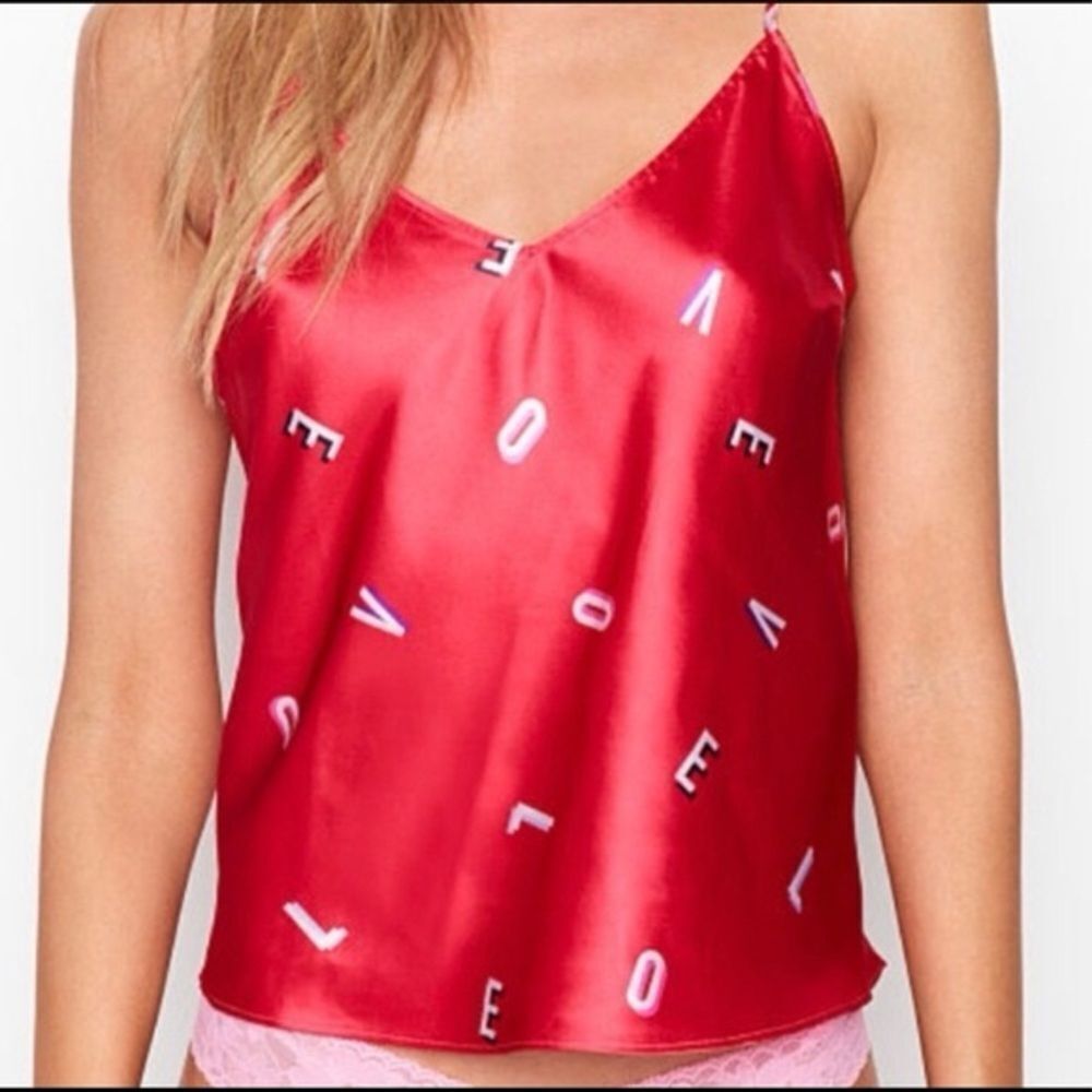 NWOT Victoria’s Secret 2019 Valentine’s Day Red Love Letter Satin Cami Sz S